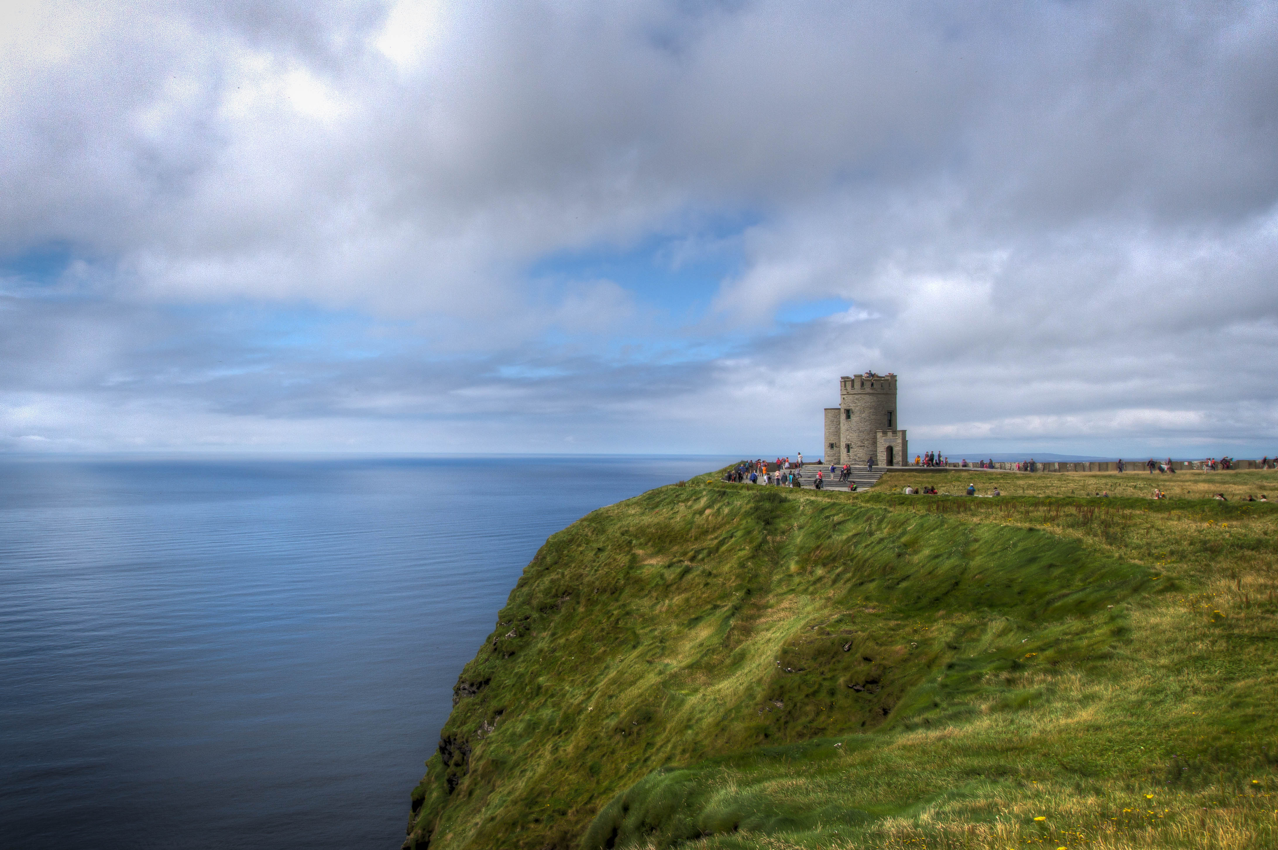 God's tower. Cliffs of Moher башня. Башня о' Брайена. O'Briens Tower Ирландия. Башня о Брайана.